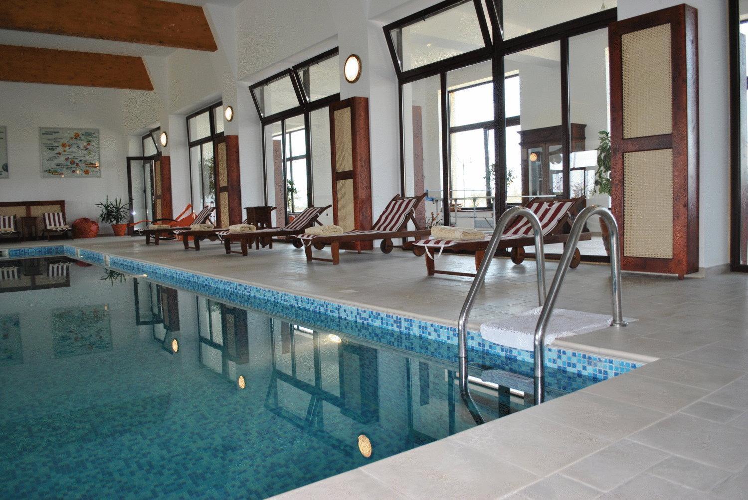 Club Insieme Grand Resort Potlogi Zewnętrze zdjęcie