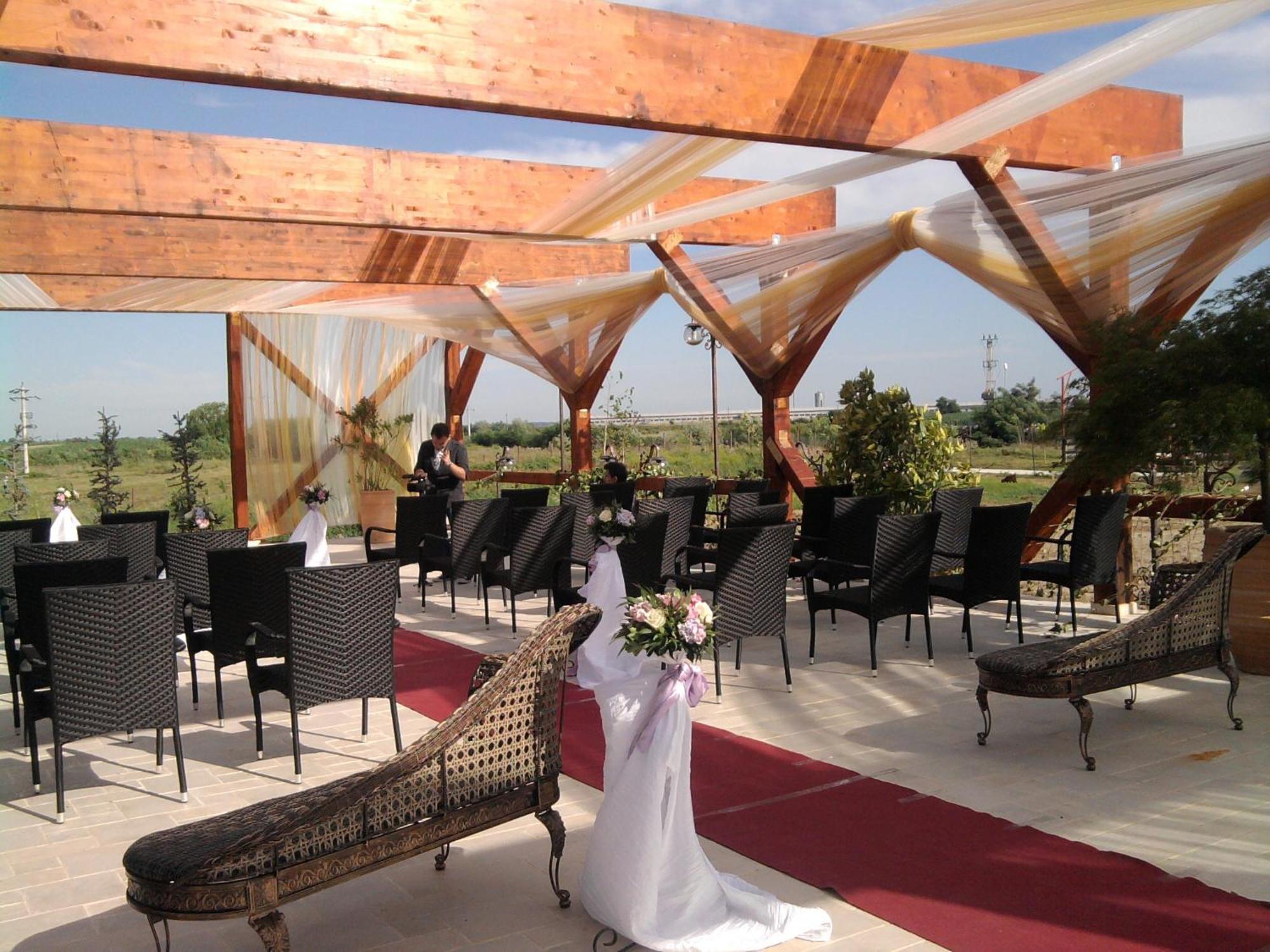 Club Insieme Grand Resort Potlogi Zewnętrze zdjęcie