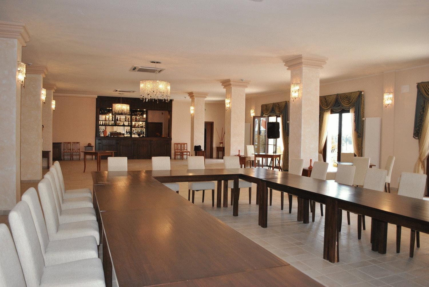 Club Insieme Grand Resort Potlogi Zewnętrze zdjęcie